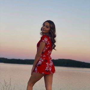 Meet your Posher, Lucy